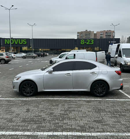 Серый Лексус ИС, объемом двигателя 2.23 л и пробегом 336 тыс. км за 6990 $, фото 5 на Automoto.ua