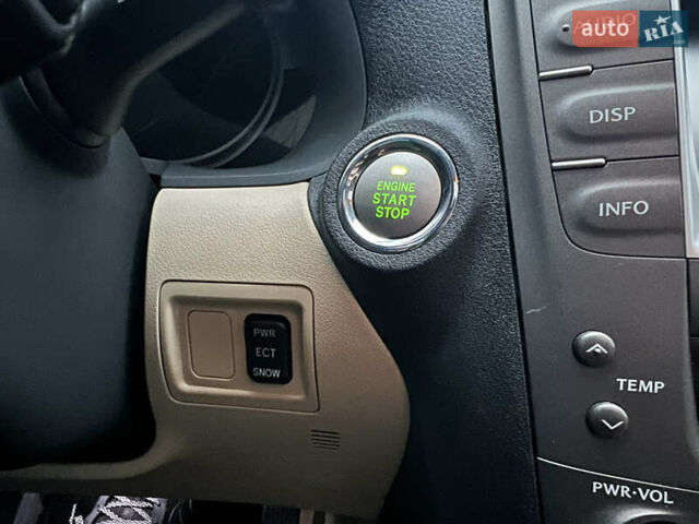 Серый Лексус ИС, объемом двигателя 2.5 л и пробегом 165 тыс. км за 9499 $, фото 30 на Automoto.ua