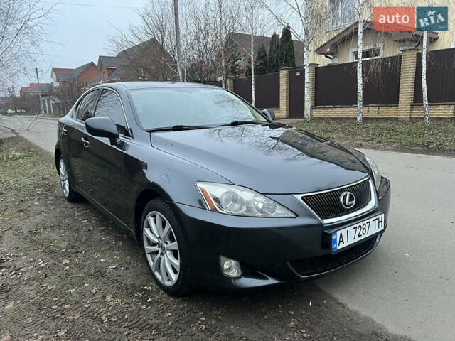 Серый Лексус ИС, объемом двигателя 2.5 л и пробегом 165 тыс. км за 9499 $, фото 1 на Automoto.ua