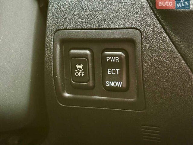 Сірий Лексус ІС, об'ємом двигуна 2.5 л та пробігом 283 тис. км за 8300 $, фото 24 на Automoto.ua