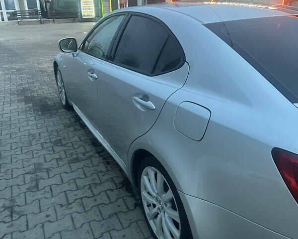 Сірий Лексус ІС, об'ємом двигуна 3 л та пробігом 226 тис. км за 8100 $, фото 4 на Automoto.ua