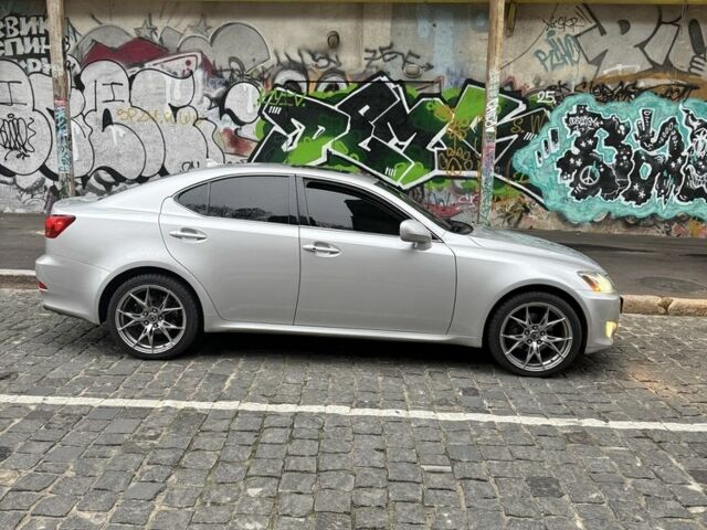 Сірий Лексус ІС, об'ємом двигуна 2.5 л та пробігом 220 тис. км за 9700 $, фото 1 на Automoto.ua