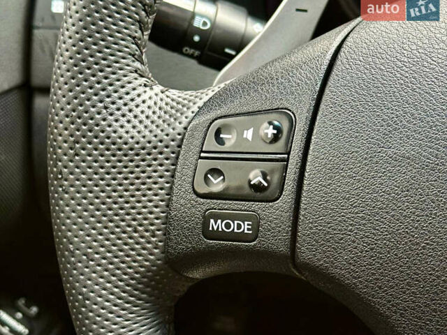 Сірий Лексус ІС, об'ємом двигуна 2.5 л та пробігом 283 тис. км за 8300 $, фото 21 на Automoto.ua