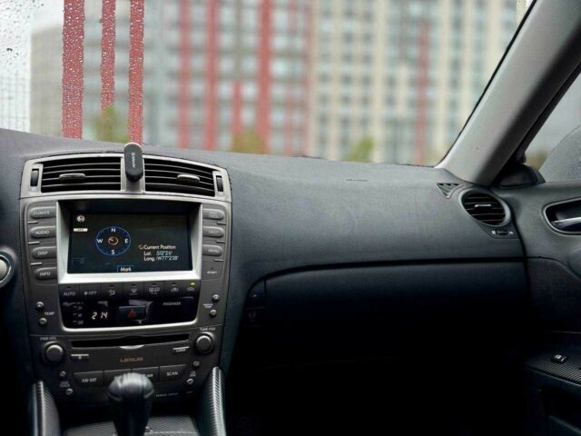 Сірий Лексус ІС, об'ємом двигуна 2.5 л та пробігом 283 тис. км за 8300 $, фото 9 на Automoto.ua