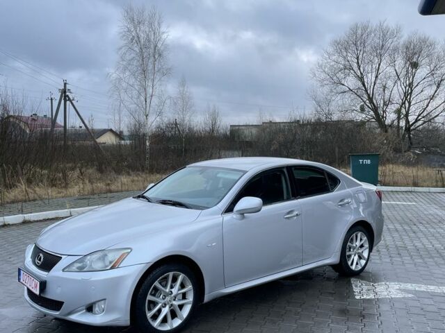 Серый Лексус ИС, объемом двигателя 2 л и пробегом 321 тыс. км за 3800 $, фото 11 на Automoto.ua
