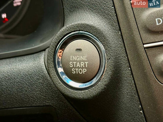 Сірий Лексус ІС, об'ємом двигуна 2.5 л та пробігом 283 тис. км за 8300 $, фото 23 на Automoto.ua