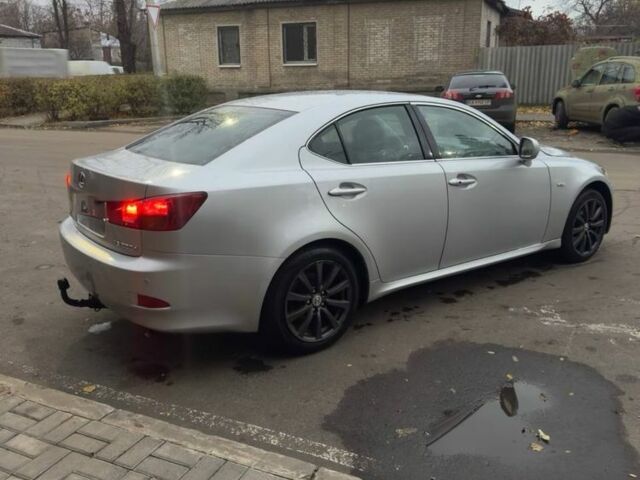 Серый Лексус ИС, объемом двигателя 2.2 л и пробегом 350 тыс. км за 4900 $, фото 6 на Automoto.ua