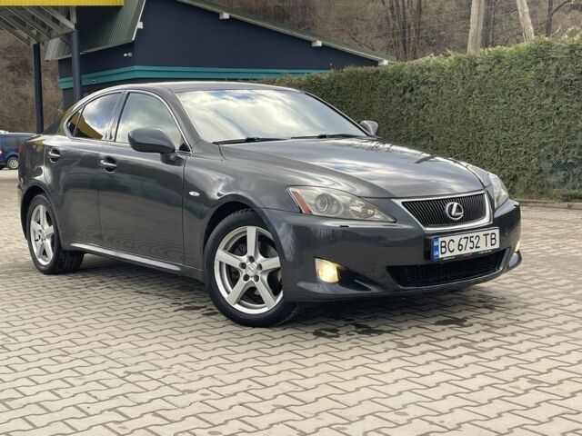 Сірий Лексус ІС, об'ємом двигуна 2.2 л та пробігом 308 тис. км за 6900 $, фото 5 на Automoto.ua