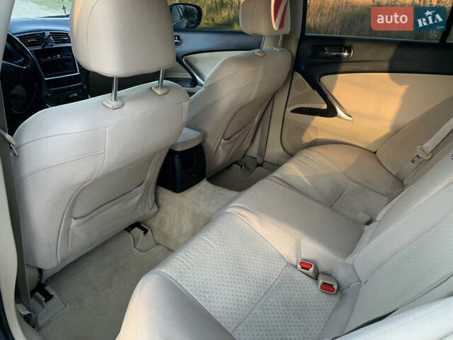 Сірий Лексус ІС, об'ємом двигуна 2.23 л та пробігом 320 тис. км за 7500 $, фото 20 на Automoto.ua