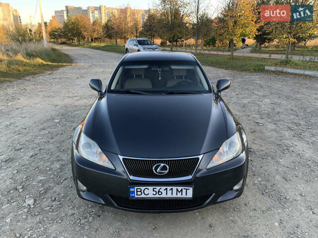 Сірий Лексус ІС, об'ємом двигуна 2.23 л та пробігом 320 тис. км за 7500 $, фото 11 на Automoto.ua