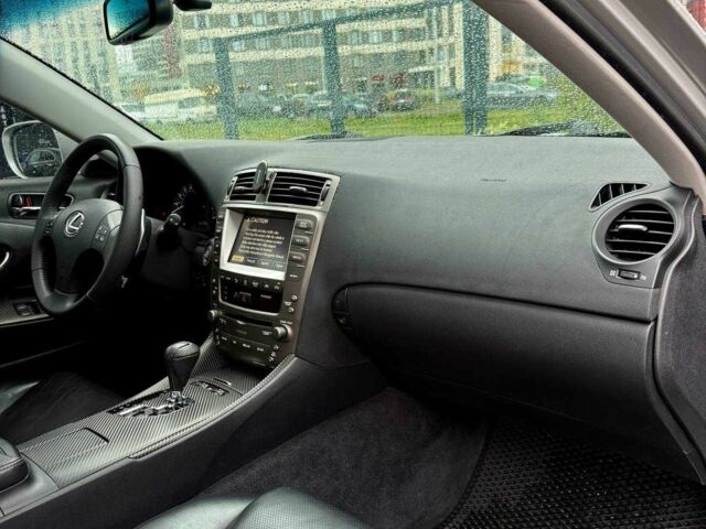 Сірий Лексус ІС, об'ємом двигуна 2.5 л та пробігом 283 тис. км за 8300 $, фото 15 на Automoto.ua