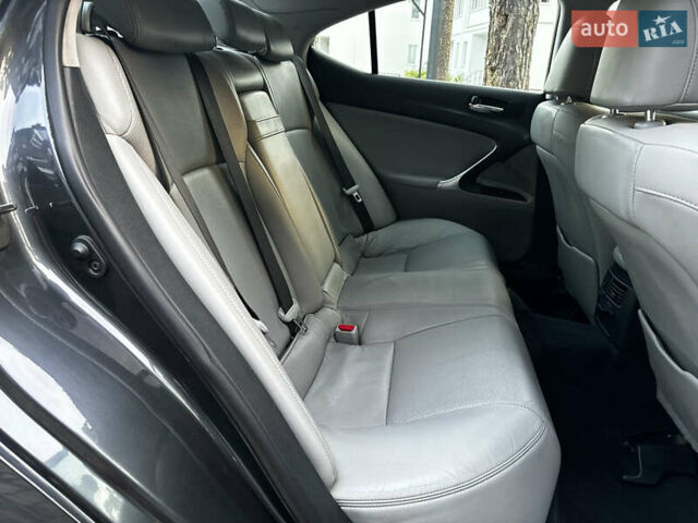 Серый Лексус ИС, объемом двигателя 2.23 л и пробегом 228 тыс. км за 8599 $, фото 29 на Automoto.ua