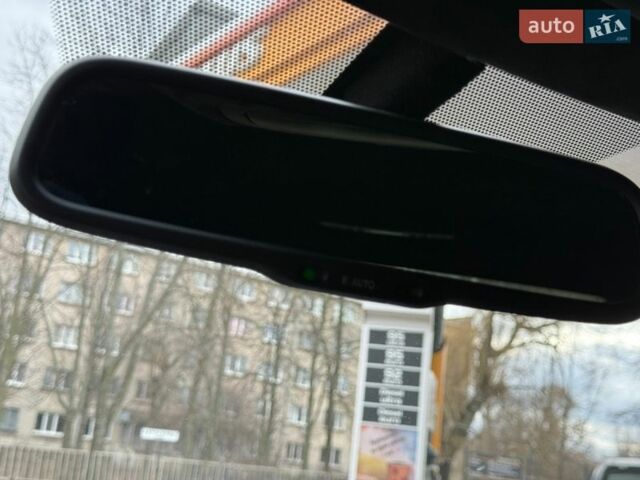 Сірий Лексус ІС, об'ємом двигуна 3 л та пробігом 259 тис. км за 8499 $, фото 53 на Automoto.ua