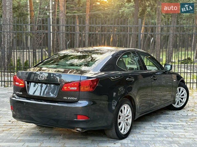 Лексус ИС 2007 в Ахтырке на Automoto.ua Серый Лексус ИС, объемом двигателя 2.23 л и пробегом 227 тыс. км за 8750 $, фото 2 на Automoto.ua