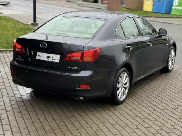 Сірий Лексус ІС, об'ємом двигуна 2.2 л та пробігом 250 тис. км за 3700 $, фото 5 на Automoto.ua