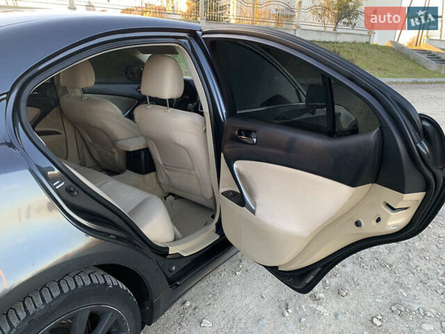Сірий Лексус ІС, об'ємом двигуна 2.23 л та пробігом 320 тис. км за 7500 $, фото 23 на Automoto.ua