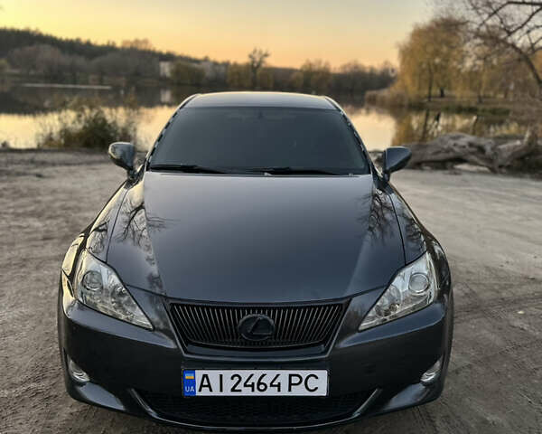 Серый Лексус ИС, объемом двигателя 2.23 л и пробегом 350 тыс. км за 6300 $, фото 2 на Automoto.ua