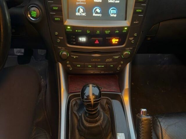 Серый Лексус ИС, объемом двигателя 2.2 л и пробегом 350 тыс. км за 4900 $, фото 13 на Automoto.ua