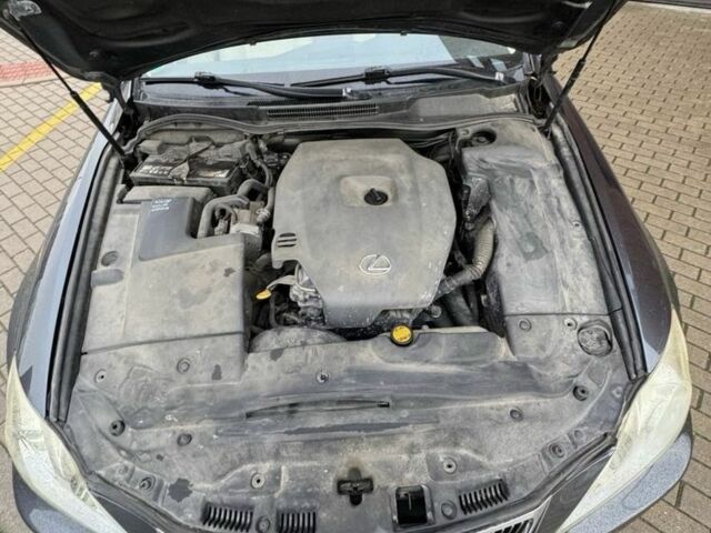 Сірий Лексус ІС, об'ємом двигуна 2.2 л та пробігом 250 тис. км за 3700 $, фото 18 на Automoto.ua