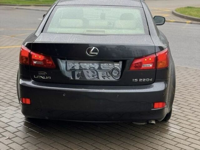 Сірий Лексус ІС, об'ємом двигуна 2.2 л та пробігом 250 тис. км за 3700 $, фото 17 на Automoto.ua