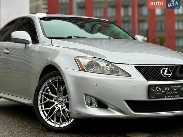Сірий Лексус ІС, об'ємом двигуна 2.5 л та пробігом 283 тис. км за 8300 $, фото 4 на Automoto.ua