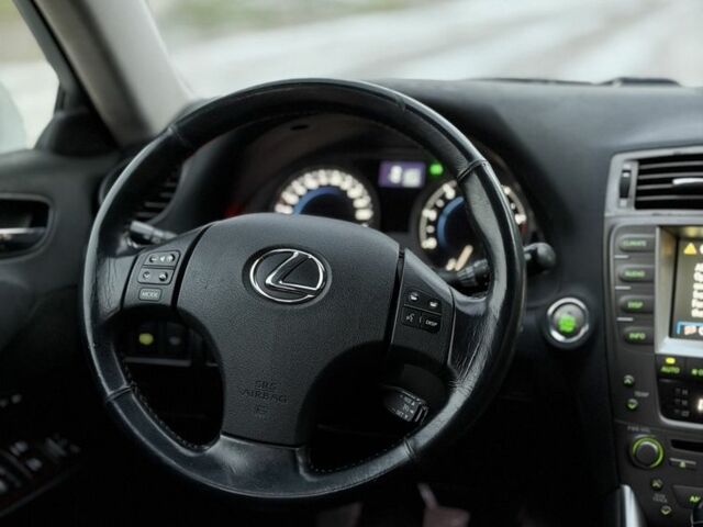 Сірий Лексус ІС, об'ємом двигуна 2.2 л та пробігом 350 тис. км за 4800 $, фото 13 на Automoto.ua