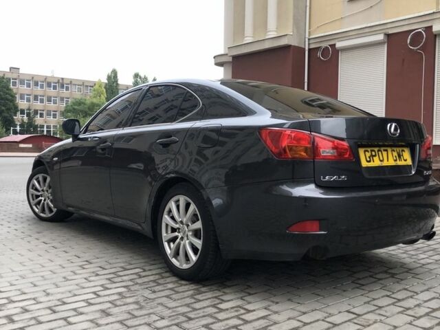 Сірий Лексус ІС, об'ємом двигуна 2.5 л та пробігом 160 тис. км за 4000 $, фото 5 на Automoto.ua