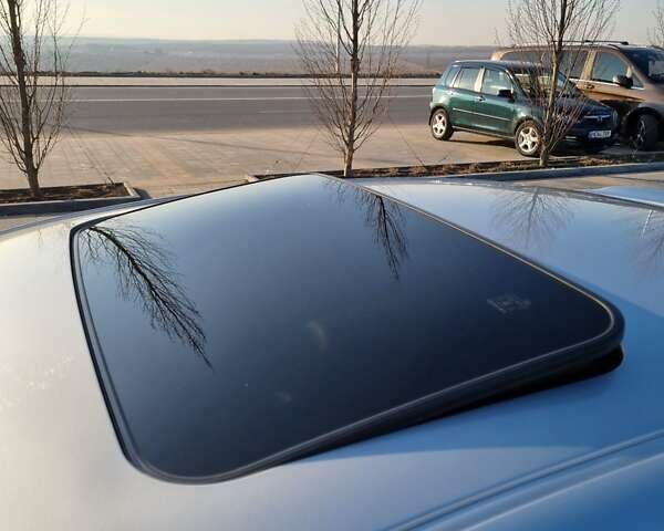 Сірий Лексус ІС, об'ємом двигуна 3 л та пробігом 230 тис. км за 14000 $, фото 6 на Automoto.ua