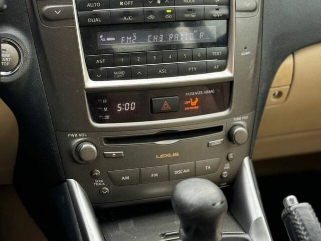 Сірий Лексус ІС, об'ємом двигуна 2.2 л та пробігом 250 тис. км за 3700 $, фото 12 на Automoto.ua