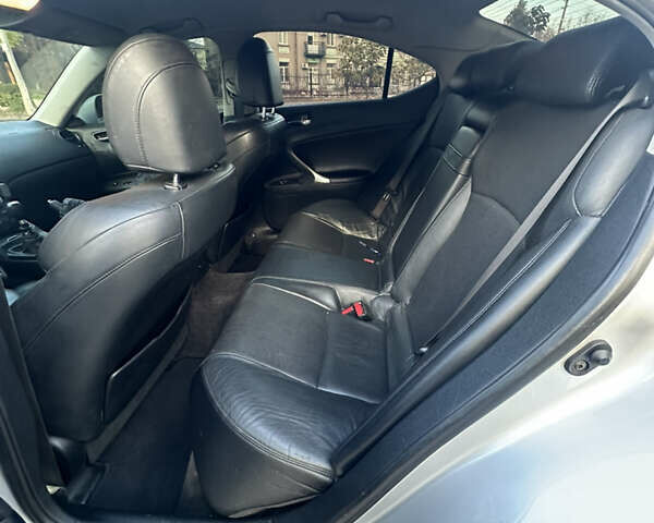 Серый Лексус ИС, объемом двигателя 2.23 л и пробегом 300 тыс. км за 4000 $, фото 8 на Automoto.ua