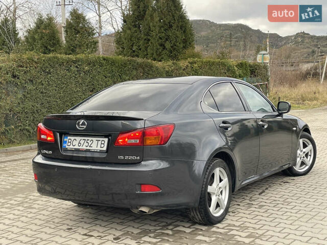 Серый Лексус ИС, объемом двигателя 2.23 л и пробегом 307 тыс. км за 7000 $, фото 7 на Automoto.ua