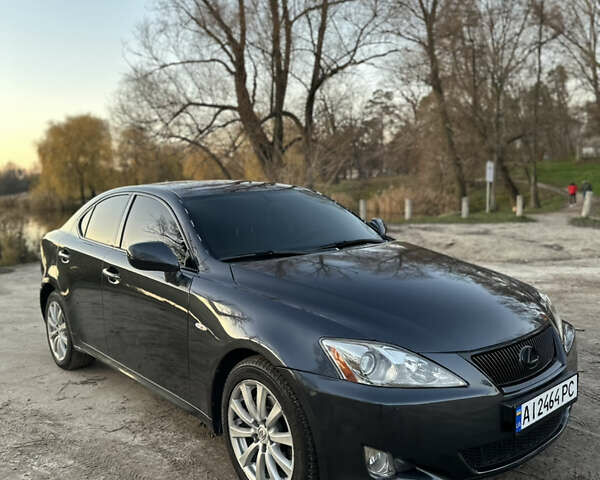 Серый Лексус ИС, объемом двигателя 2.23 л и пробегом 350 тыс. км за 6300 $, фото 3 на Automoto.ua