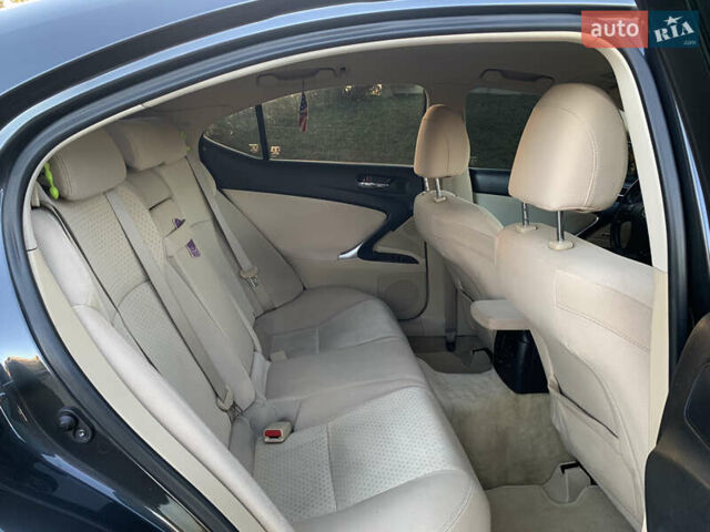 Сірий Лексус ІС, об'ємом двигуна 2.23 л та пробігом 320 тис. км за 7500 $, фото 26 на Automoto.ua