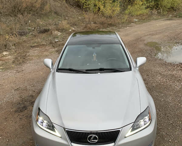 Лексус ІС 2007 у Первомайськ на Automoto.ua Сірий Лексус ІС, об'ємом двигуна 2.23 л та пробігом 350 тис. км за 8700 $, фото 13 на Automoto.ua