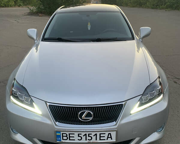 Сірий Лексус ІС, об'ємом двигуна 2.2 л та пробігом 350 тис. км за 8900 $, фото 1 на Automoto.ua