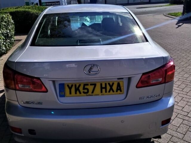 Серый Лексус ИС, объемом двигателя 2.2 л и пробегом 180 тыс. км за 3472 $, фото 2 на Automoto.ua