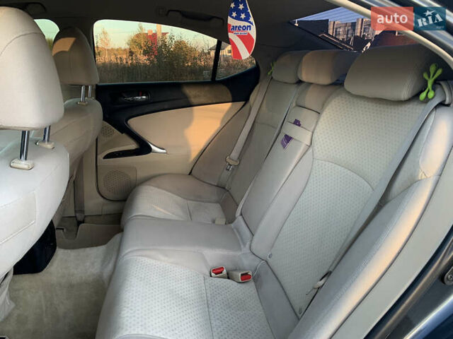 Сірий Лексус ІС, об'ємом двигуна 2.23 л та пробігом 320 тис. км за 7500 $, фото 21 на Automoto.ua