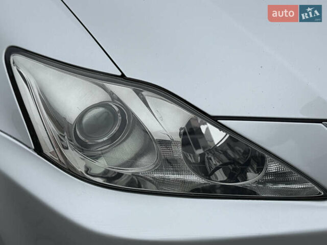 Серый Лексус ИС, объемом двигателя 2.5 л и пробегом 200 тыс. км за 8000 $, фото 10 на Automoto.ua