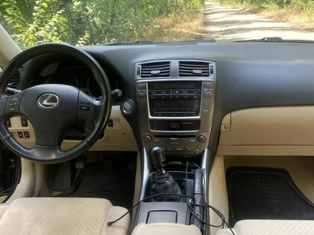 Сірий Лексус ІС, об'ємом двигуна 2.2 л та пробігом 3 тис. км за 6900 $, фото 8 на Automoto.ua