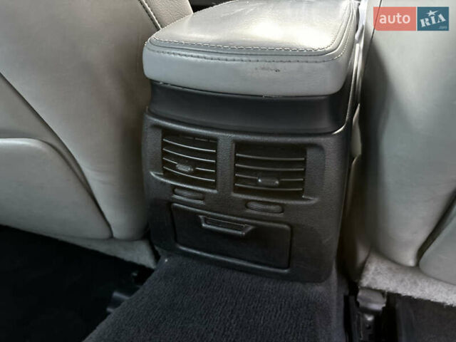 Серый Лексус ИС, объемом двигателя 2.23 л и пробегом 228 тыс. км за 8599 $, фото 31 на Automoto.ua