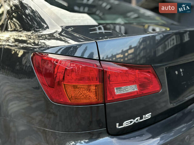 Лексус ИС 2007 в Ахтырке на Automoto.ua Серый Лексус ИС, объемом двигателя 2.23 л и пробегом 227 тыс. км за 8750 $, фото 64 на Automoto.ua