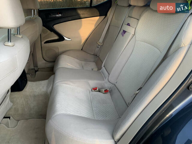 Сірий Лексус ІС, об'ємом двигуна 2.23 л та пробігом 320 тис. км за 7500 $, фото 22 на Automoto.ua