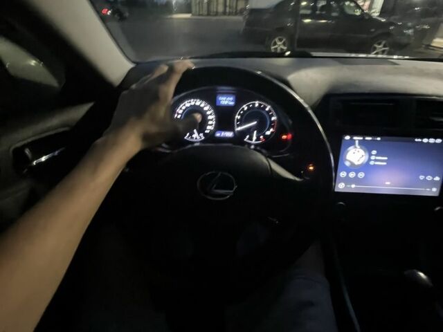 Серый Лексус ИС, объемом двигателя 2.2 л и пробегом 3 тыс. км за 8500 $, фото 5 на Automoto.ua