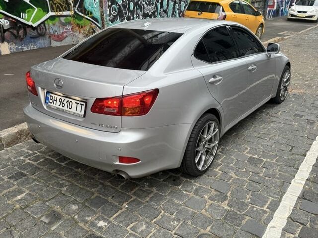 Сірий Лексус ІС, об'ємом двигуна 0 л та пробігом 220 тис. км за 9300 $, фото 2 на Automoto.ua