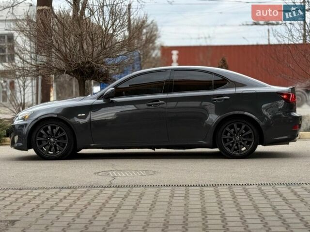 Сірий Лексус ІС, об'ємом двигуна 3 л та пробігом 259 тис. км за 8499 $, фото 1 на Automoto.ua