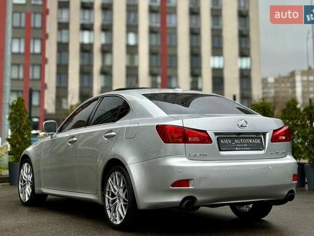 Сірий Лексус ІС, об'ємом двигуна 2.5 л та пробігом 283 тис. км за 8300 $, фото 13 на Automoto.ua