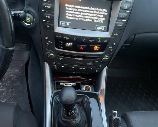 Серый Лексус ИС, объемом двигателя 2.23 л и пробегом 250 тыс. км за 7300 $, фото 8 на Automoto.ua