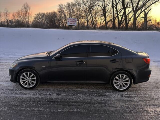 Сірий Лексус ІС, об'ємом двигуна 2.2 л та пробігом 150 тис. км за 4700 $, фото 6 на Automoto.ua