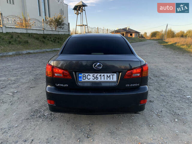 Сірий Лексус ІС, об'ємом двигуна 2.23 л та пробігом 320 тис. км за 7500 $, фото 5 на Automoto.ua