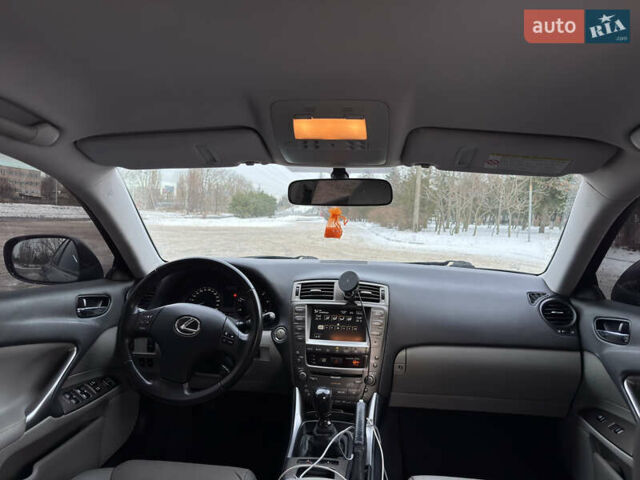 Серый Лексус ИС, объемом двигателя 2.23 л и пробегом 276 тыс. км за 7800 $, фото 18 на Automoto.ua